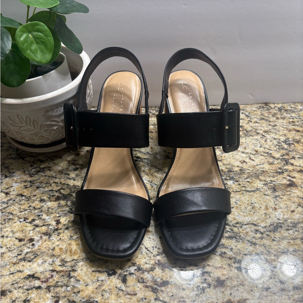 LC Lauren Conrad Black Women's Sandals size 9.5